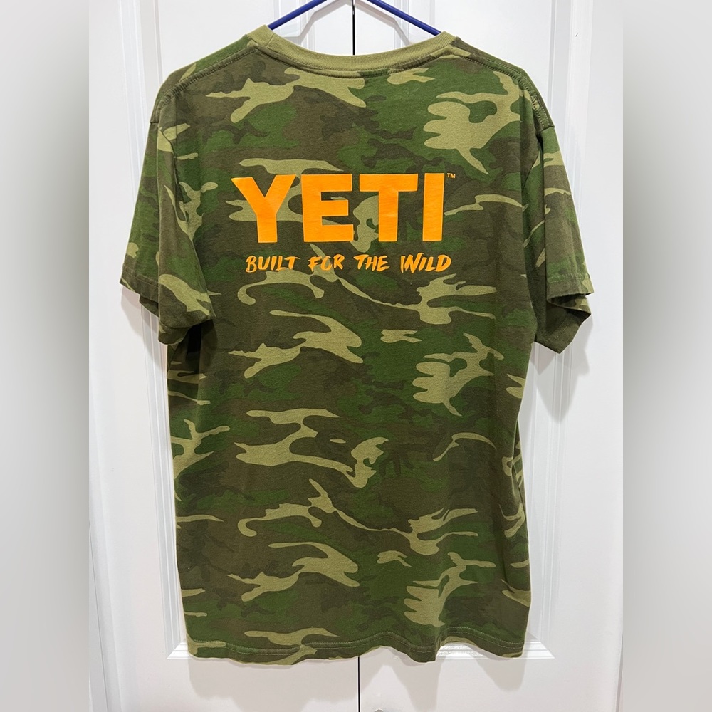 Yeti men’s T shirt size L
